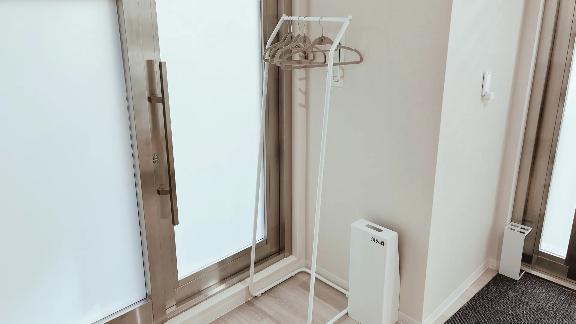 ハンガーラック画像